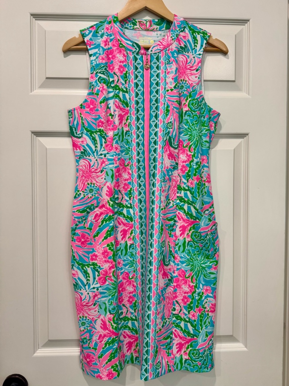 Lilly Pulitzer Sleeveless Luxletic Shift Dress, Amalfi Blue Golf Print, Size 6